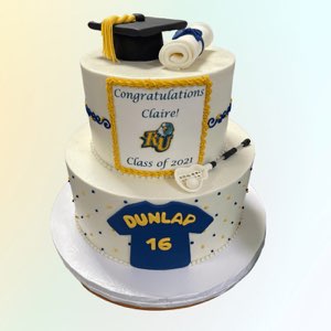 Graduation custom cake