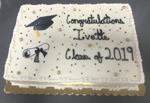 Graduation custom cake
