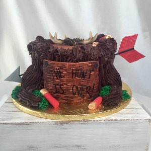 Groom's Cakes custom cake