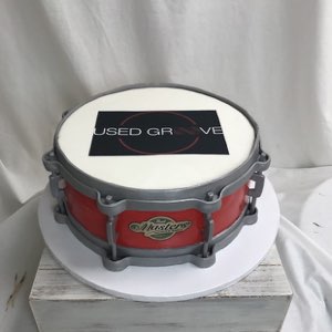 Groom's Cakes custom cake