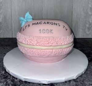 Holiday custom cake