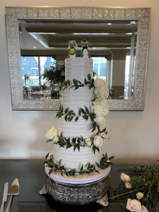 Weddings custom cake