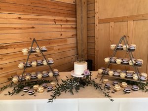 Weddings custom cake