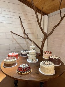 Weddings custom cake