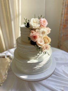 Weddings custom cake