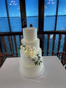 Weddings custom cake