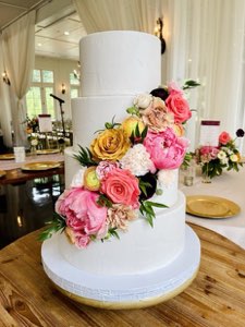 Weddings custom cake