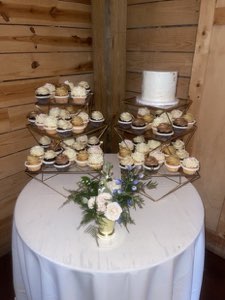 Weddings custom cake