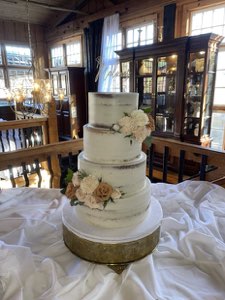 Weddings custom cake
