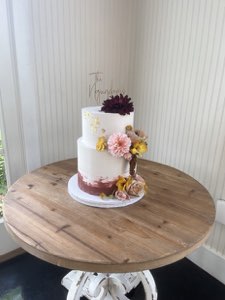 Weddings custom cake