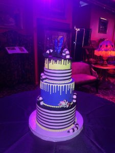 Weddings custom cake